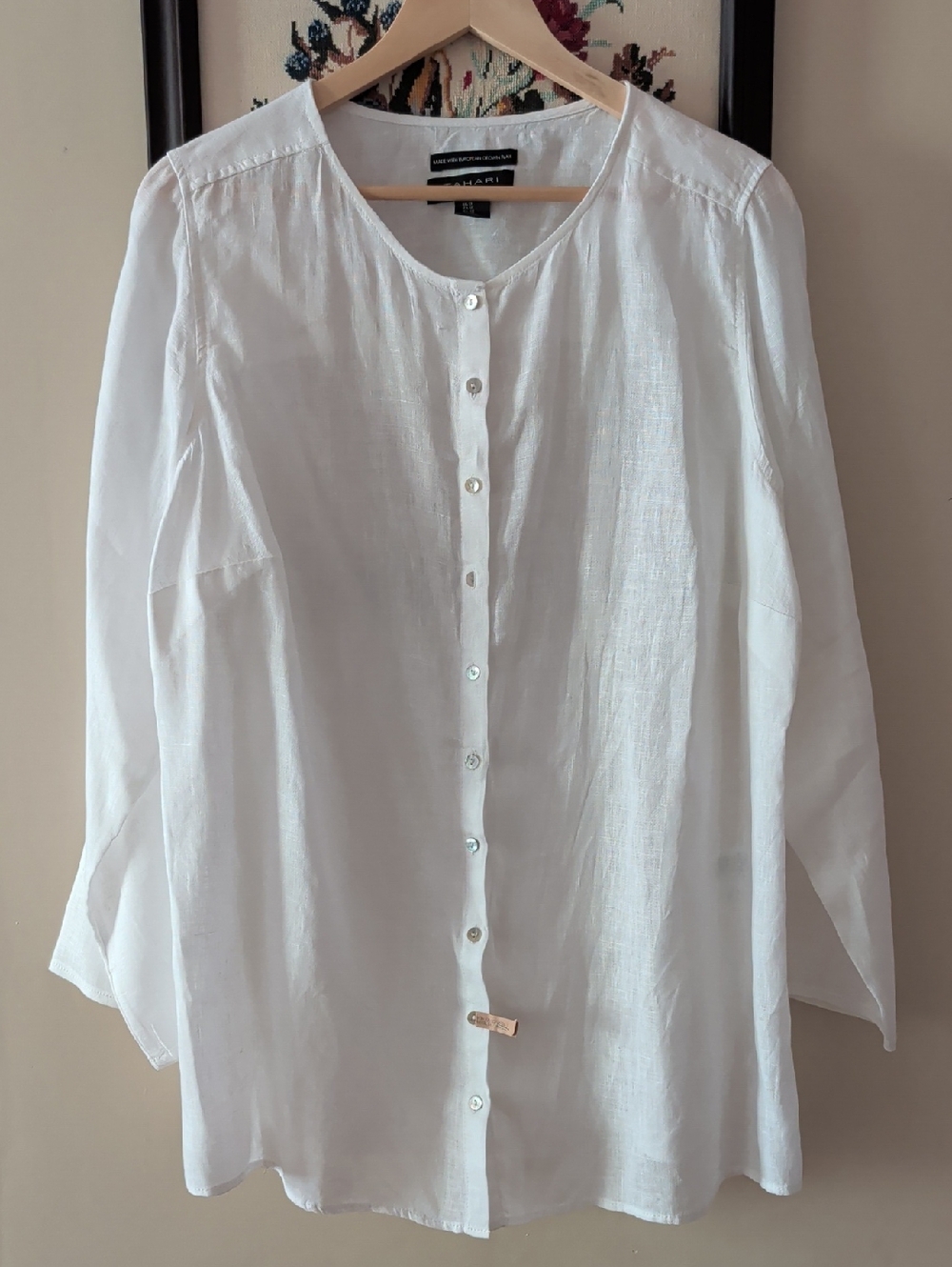 Tahari Lightweight White Button-Front Women's Linen Tunic Blouse